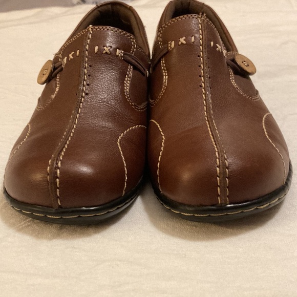 2 for $60 Clarks Slip On Loafers Women's Size 8 Bendables Sixty Delta Leather - Picture 6 of 16